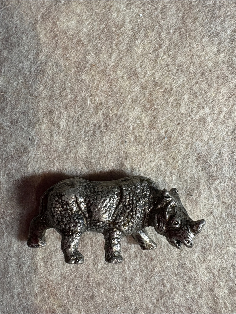Pewter-Rhinoceros
